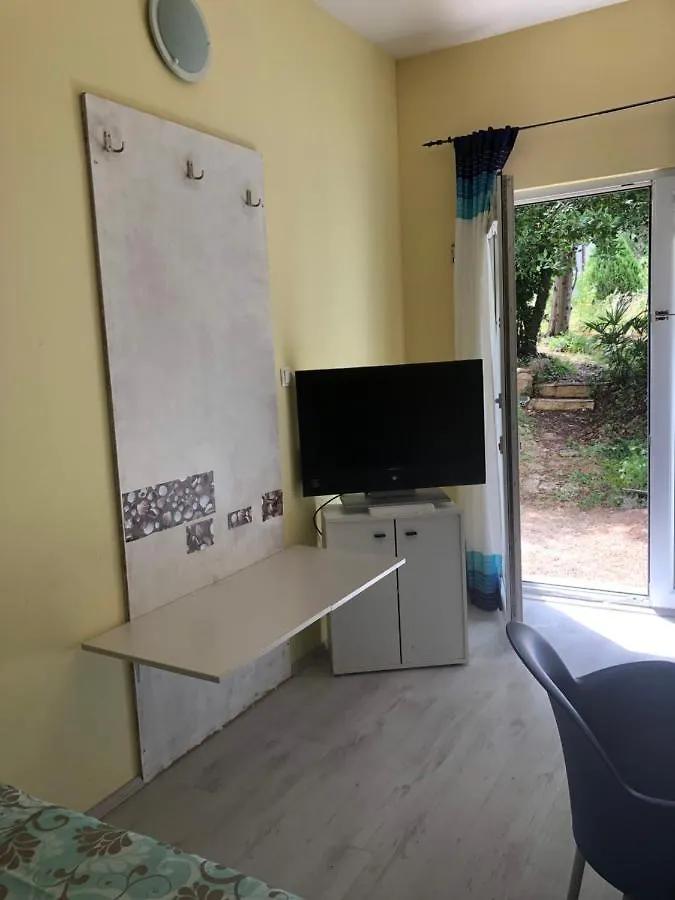 Studio Apartman Ruzmarin Apartment Njivice 0*,