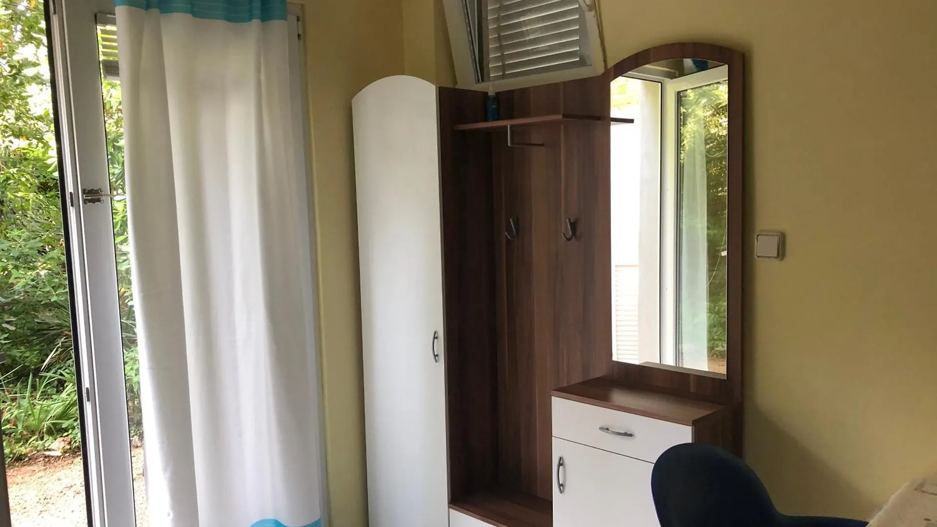 Studio Apartman Ruzmarin Apartment Njivice